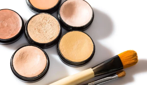 کانسیلر یا کرم پودر