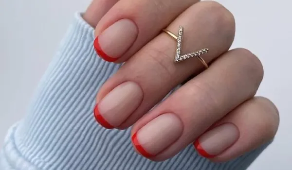 جدیدترین طرح ناخن با فرنچ رنگی