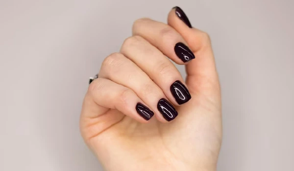 کدام رنگ ها در طرح های جدید ناخن محبوب هستند