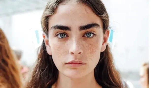 چگونه بدون ارایش زیبا باشیم؟