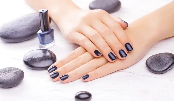 تفاوت انواع روش های کاشت ناخن