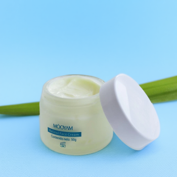 کرم لیفت رتینول 2.5 درصد مویام