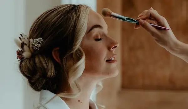 لوازم آرایشی که بهتره عروس داشته باشه ولی فراموش می‌شه